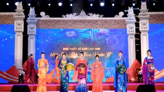 Ngày Hội Văn Hóa Vì Hòa Bình quy tụ 12 NTK đến từ 3 miền Bắc – Trung